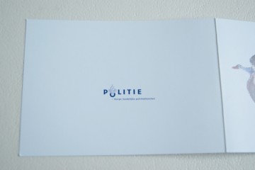 Schaal - vierkant met vogels - Maya Wildevuur – Limited Edition – KLPD - 2002