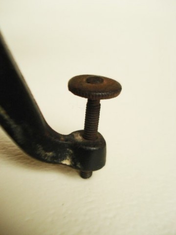 3 antieke weeginstrumenten