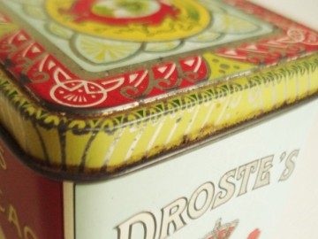 Fraaie Droste set van 4 blikken en 2 mokken