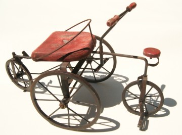 Oud poppenfietsje – Riksja model – 4-wieler