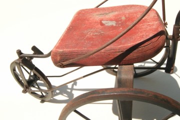 Oud poppenfietsje – Riksja model – 4-wieler