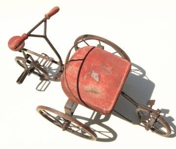 Oud poppenfietsje – Riksja model – 4-wieler
